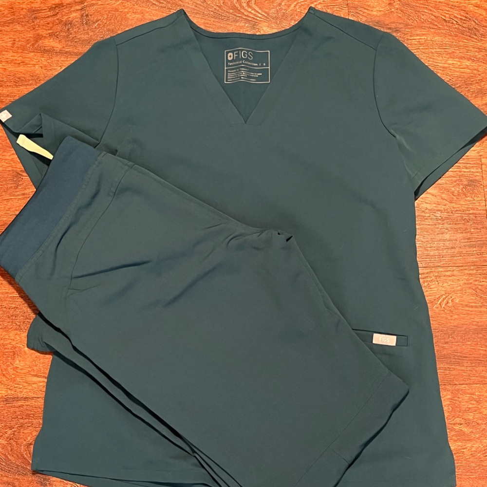 Figs Caribbean Blue set